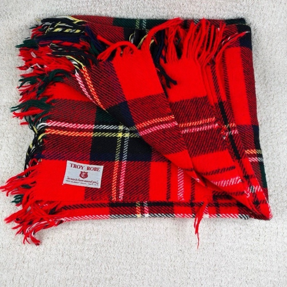 Vintage Troy Robe Red Tartan Plaid Stadium Blanket Fringed Throw 52x35